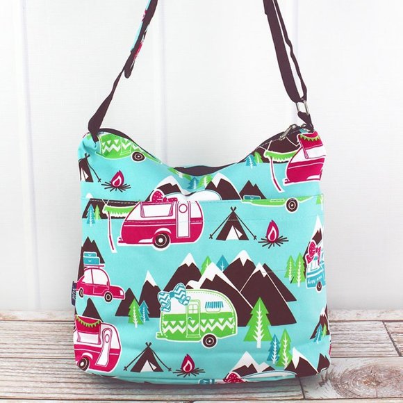 NWT Happy Camper Multi-Pocket Crossbody Tote - Picture 2 of 2